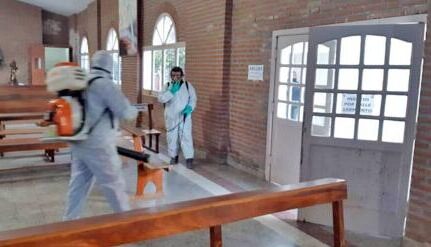 Realizaron trabajos de fumigación en distintas iglesias de Santiago del Estero 1